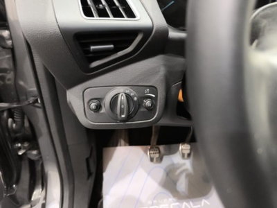 Ford Kuga 1.5 TDCI 120 CV S&S 2WD ST-Line (10)