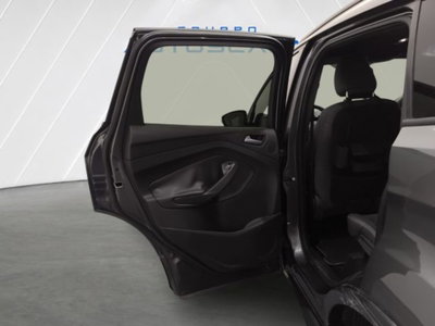Ford Kuga 1.5 TDCI 120 CV S&S 2WD ST-Line (20)