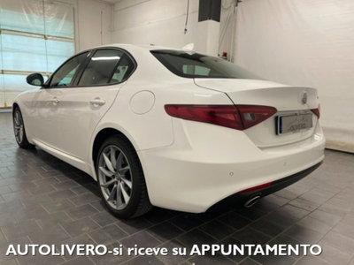 Alfa Romeo Giulia 2.2 Turbodiesel 150 CV AT8 Business (3)
