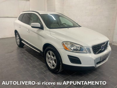 Volvo XC60 D5 AWD Kinetic usata