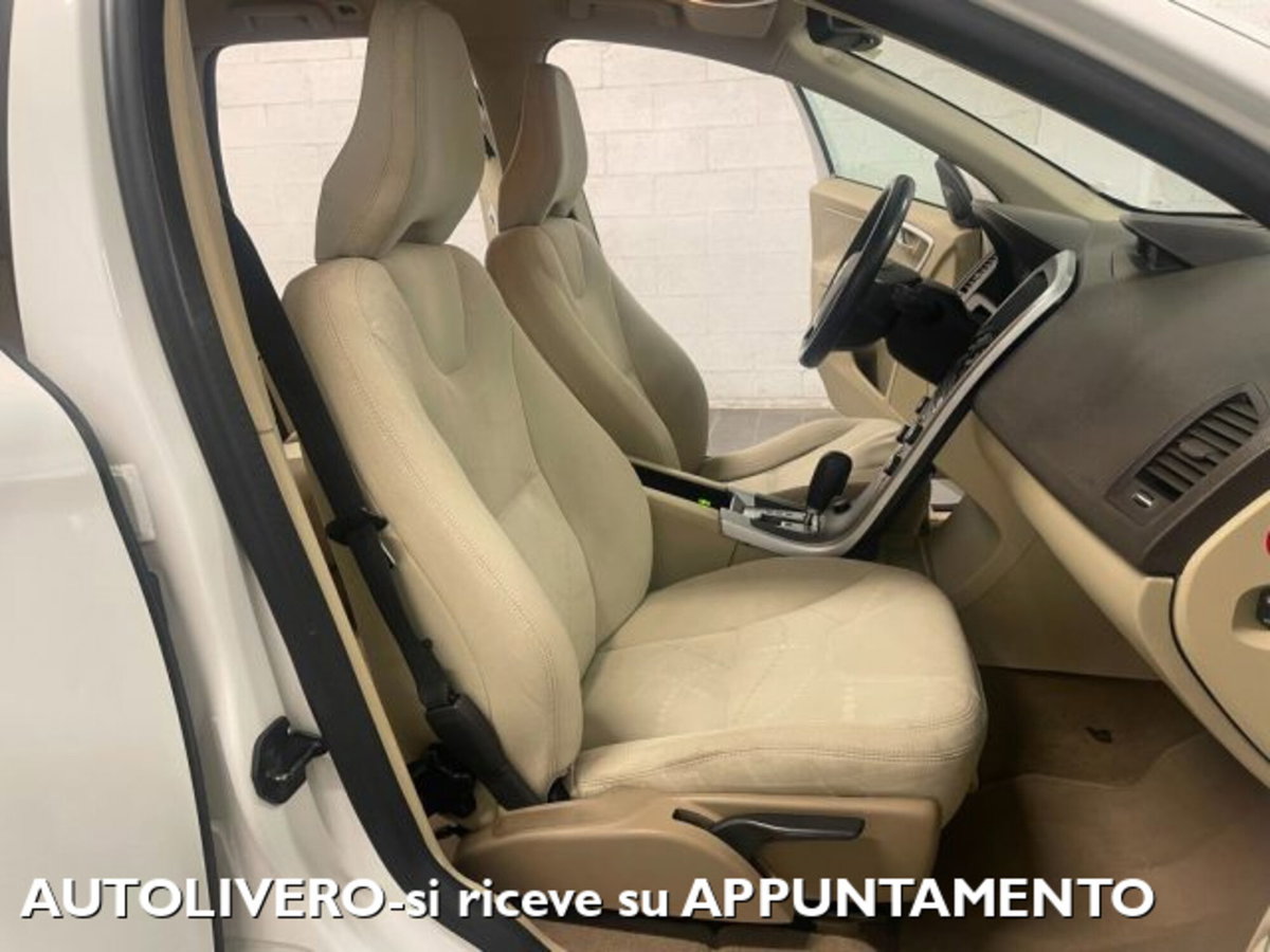 Volvo XC60 D5 AWD Kinetic (10)