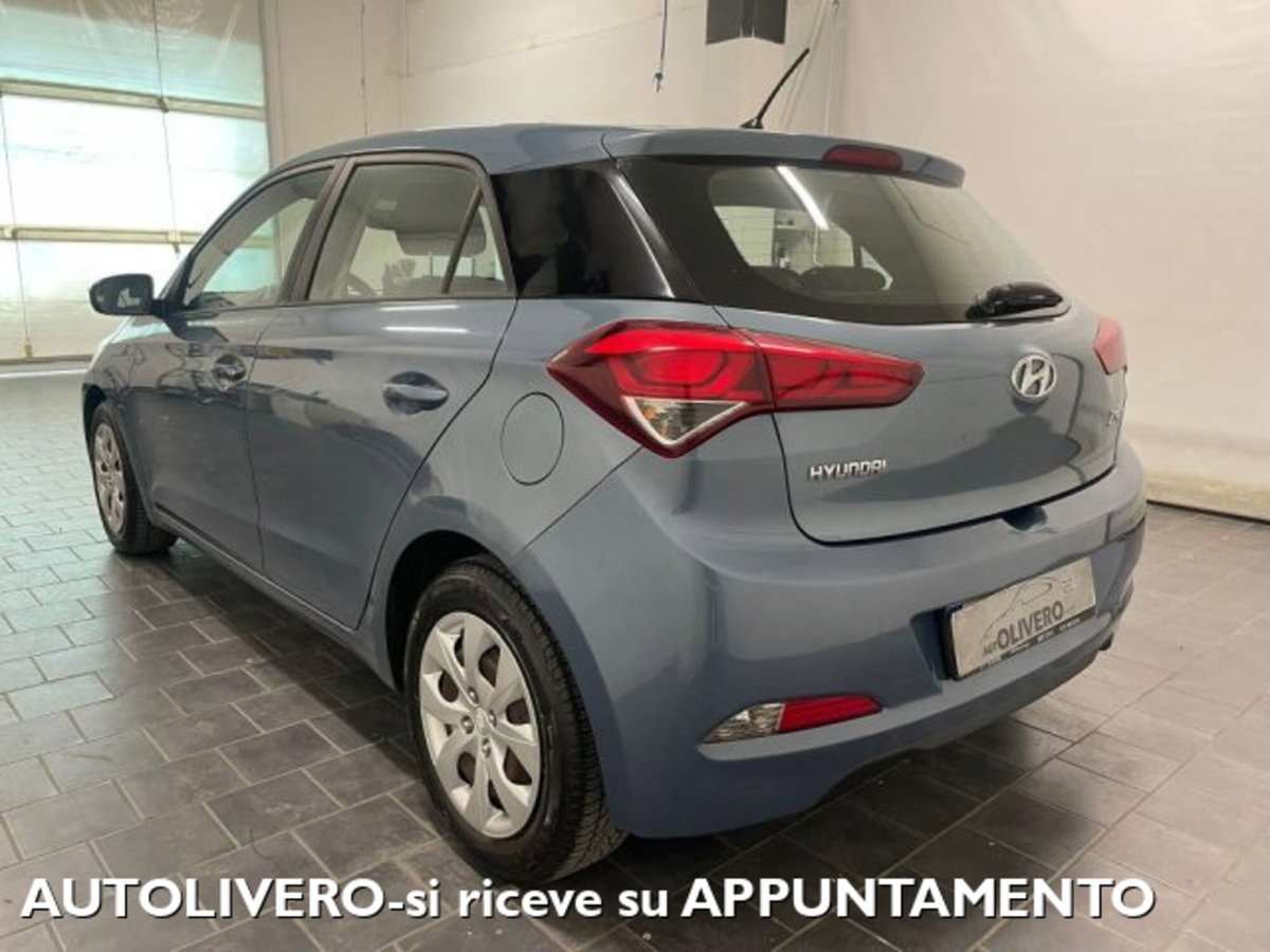 Hyundai i20 1.2 84 CV 5 porte Classic (3)
