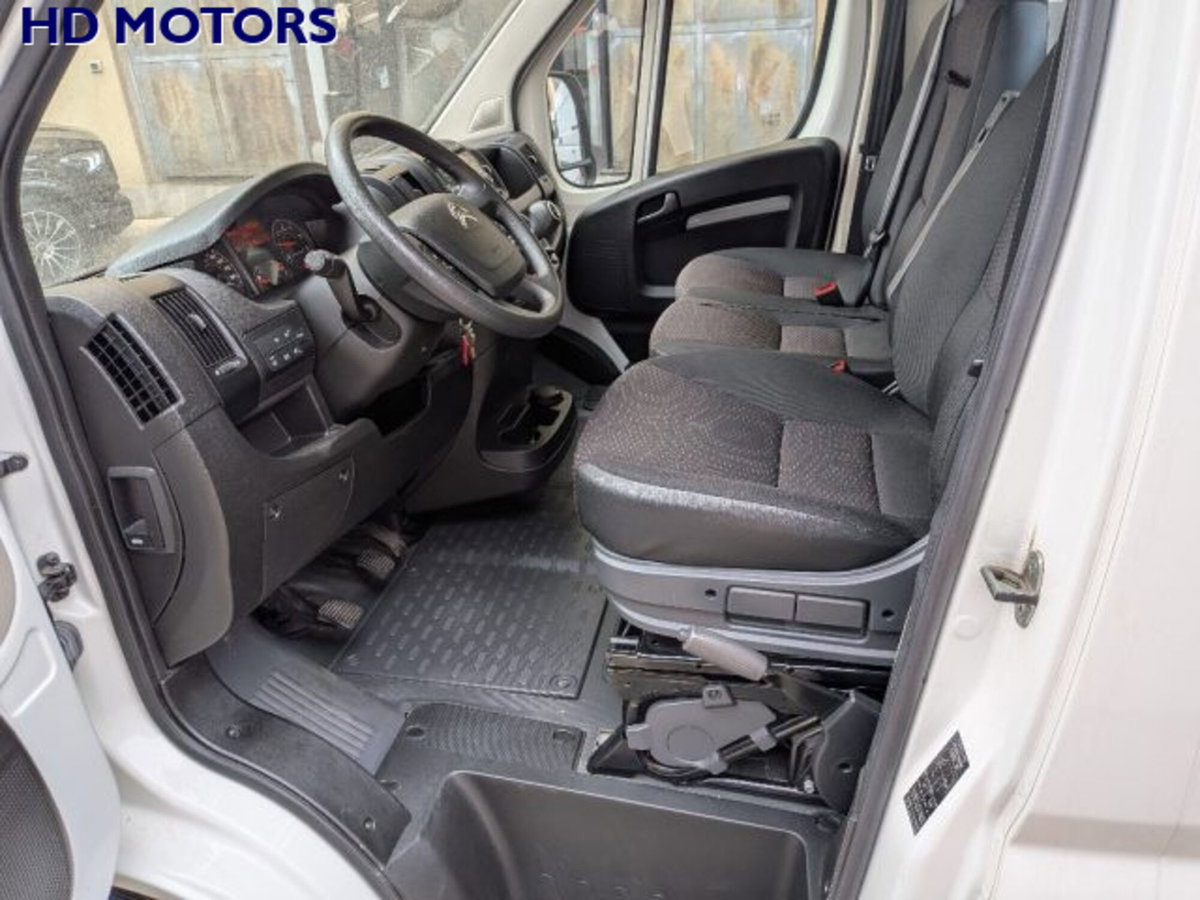 Citroen Jumper Telaio 35 BlueHDi 140 S&S PLM Cabinato Heavy Business (13)