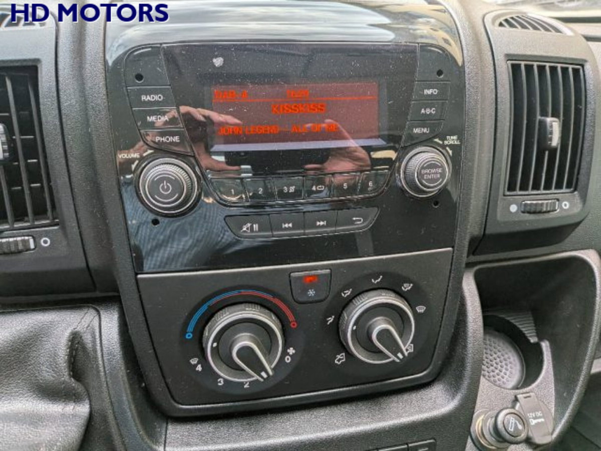 Citroen Jumper Telaio 35 BlueHDi 140 S&S PLM Cabinato Heavy Business (16)