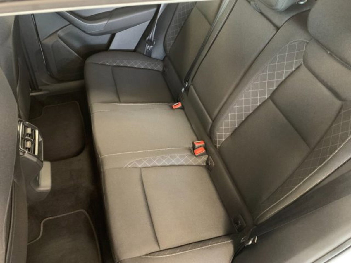 Skoda Karoq 2.0 tdi Executive 115cv (14)