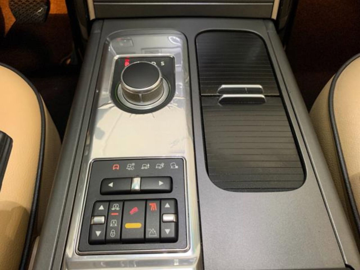 Land Rover Range Rover 4.4 TDV8 HSE (13)