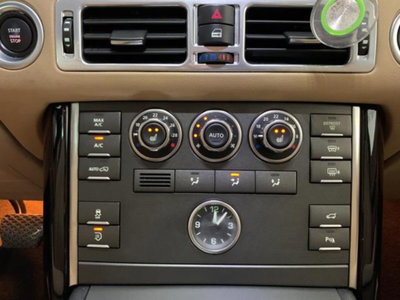 Land Rover Range Rover 4.4 TDV8 HSE (14)