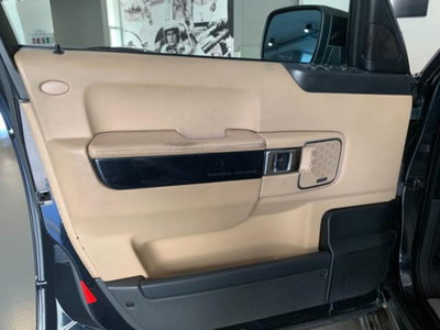 Land Rover Range Rover 4.4 TDV8 HSE (7)