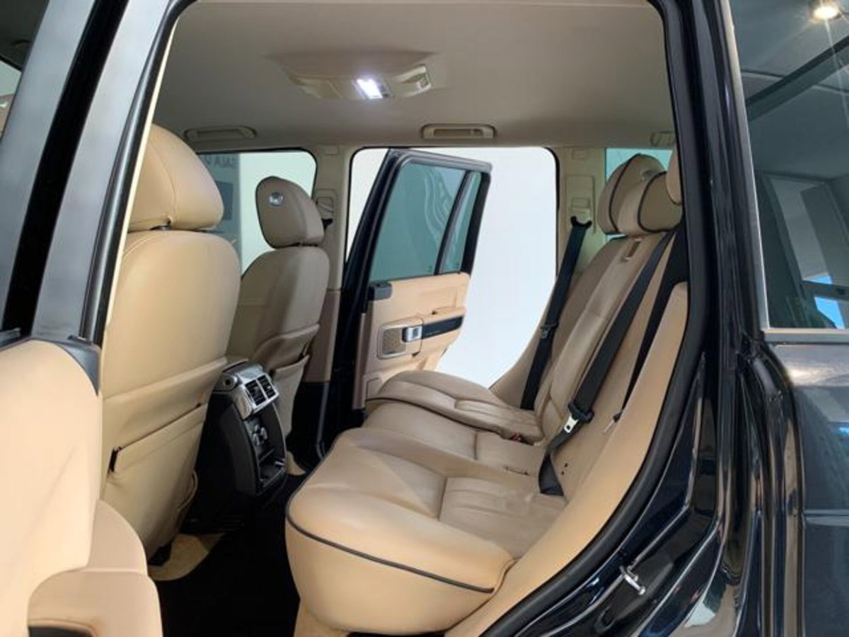 Land Rover Range Rover 4.4 TDV8 HSE (9)