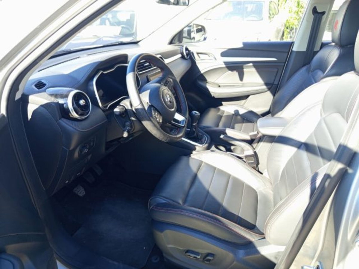 Mg ZS ZS 1.5 Luxury (12)