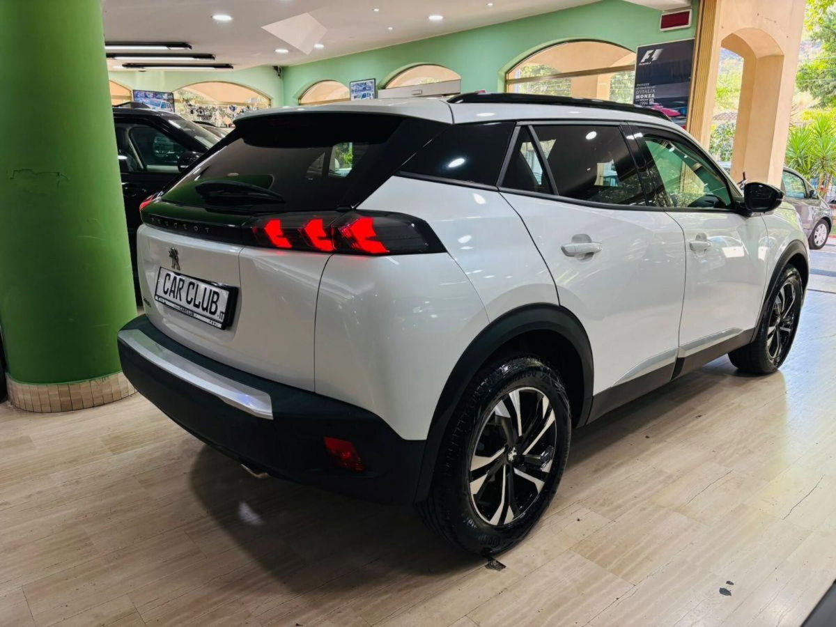Peugeot 2008 BlueHDi 130 S&S EAT8 Allure Pack (4)