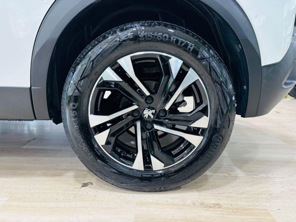 Peugeot 2008 BlueHDi 130 S&S EAT8 Allure Pack (7)
