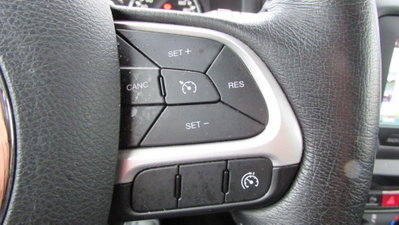 Jeep Renegade 1.6 Mjt 120 CV Limited (17)