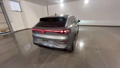Volkswagen T-Roc 1.5 etsi R-Line 150cv dsg (4)
