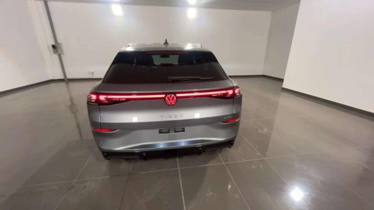 Volkswagen T-Roc 1.5 etsi R-Line 150cv dsg (5)