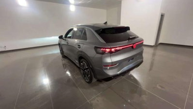 Volkswagen T-Roc 1.5 etsi R-Line 150cv dsg (6)