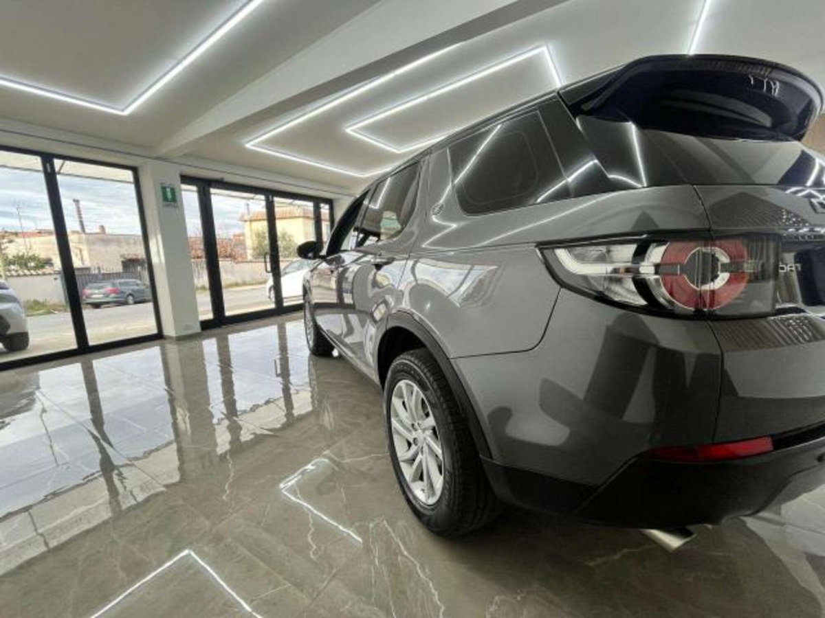 Land Rover Discovery Sport 2.0 TD4 150 CV Pure (5)