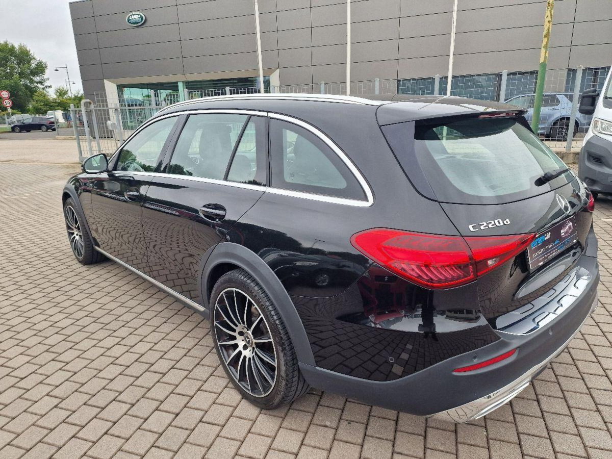 Mercedes-Benz Classe C Station Wagon 220 d Mild hybrid 4Matic Premium Pro All-Terrain (10)