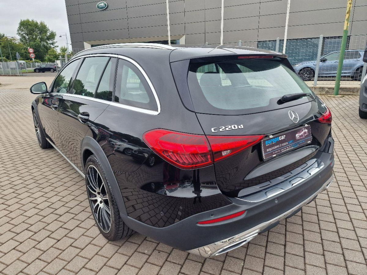 Mercedes-Benz Classe C Station Wagon 220 d Mild hybrid 4Matic Premium Pro All-Terrain (9)
