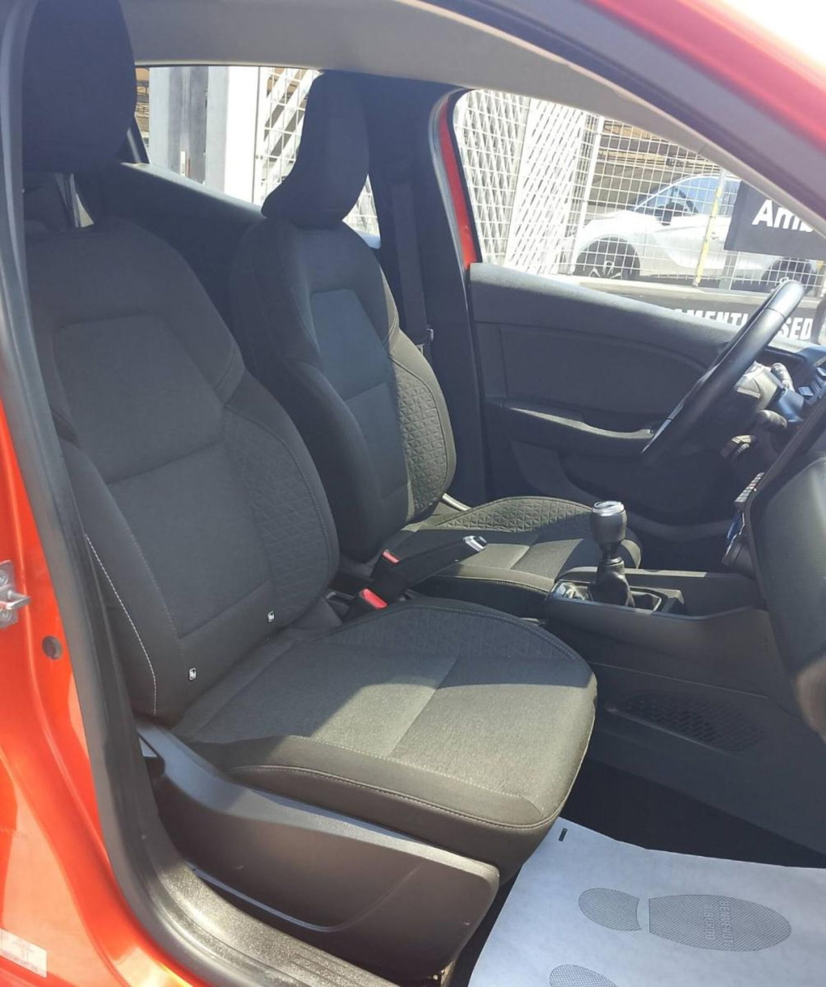 Renault Clio SCe 65 CV 5 porte Equilibre (9)