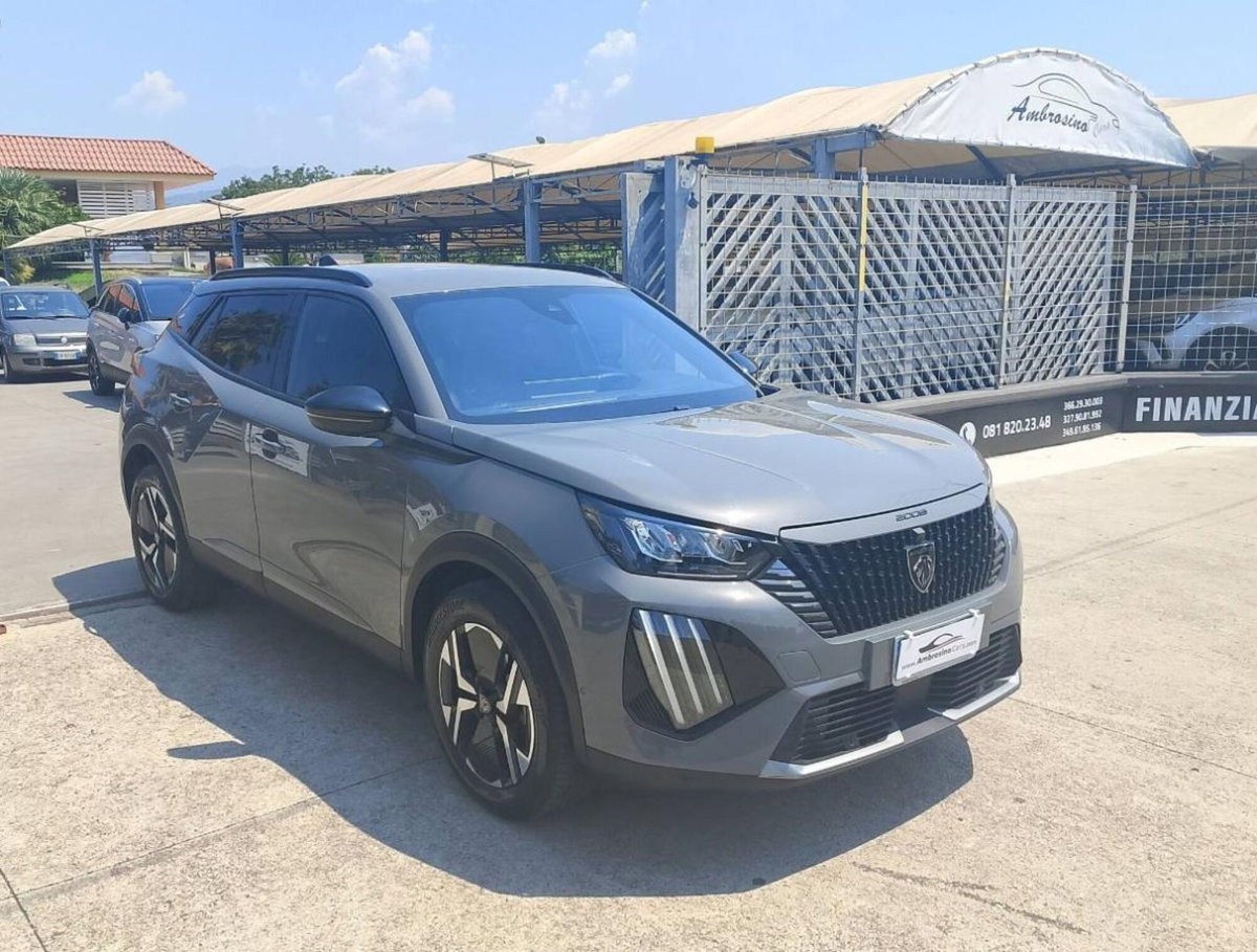 Peugeot 2008 PureTech 130 S&S EAT8 GT Pack (2)