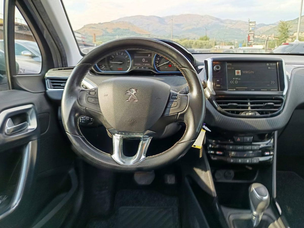 Peugeot 2008 Turbo 110 EAT6 S&S GT Line (14)
