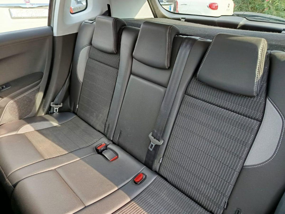Peugeot 2008 Turbo 110 EAT6 S&S GT Line (15)