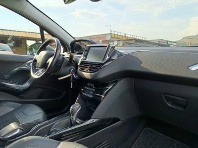 Peugeot 2008 Turbo 110 EAT6 S&S GT Line (17)