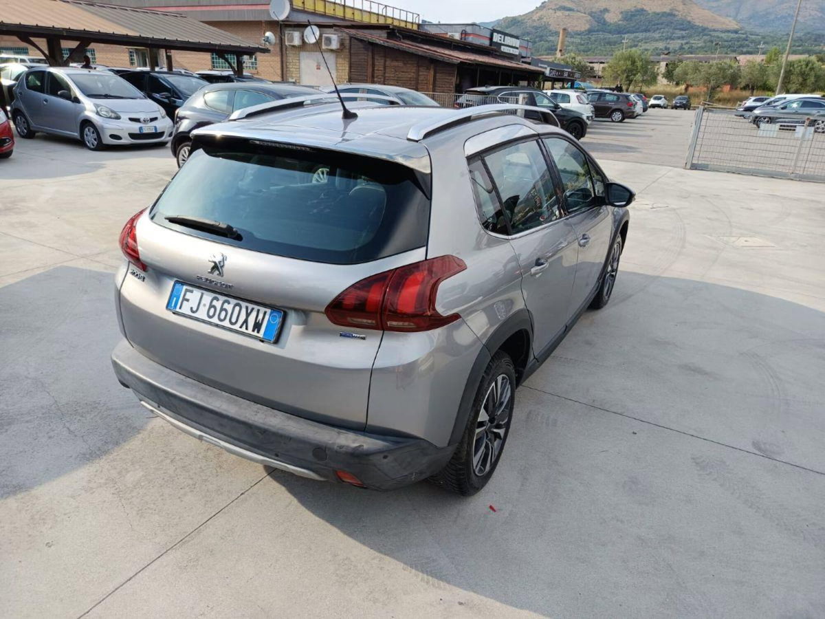 Peugeot 2008 Turbo 110 EAT6 S&S GT Line (7)