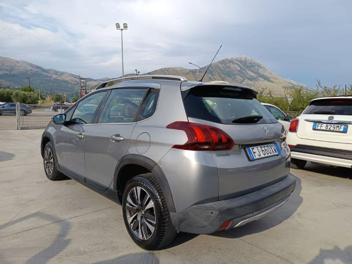 Peugeot 2008 Turbo 110 EAT6 S&S GT Line (9)