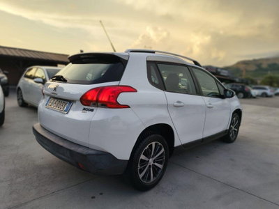 Peugeot 2008 e-HDi 92 CV Stop&Start ETG6 Active (6)