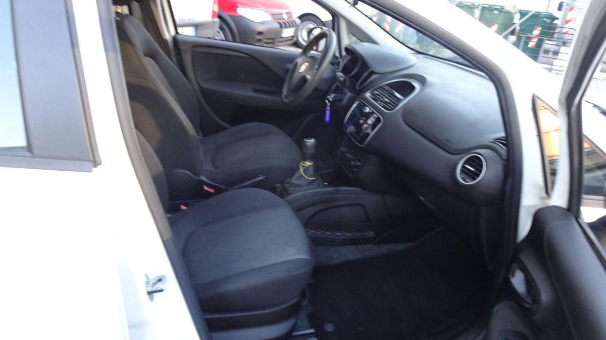 Fiat Punto 1.3 MJT 85CV S&S 5 porte Van Easy 4 posti E5+ (10)