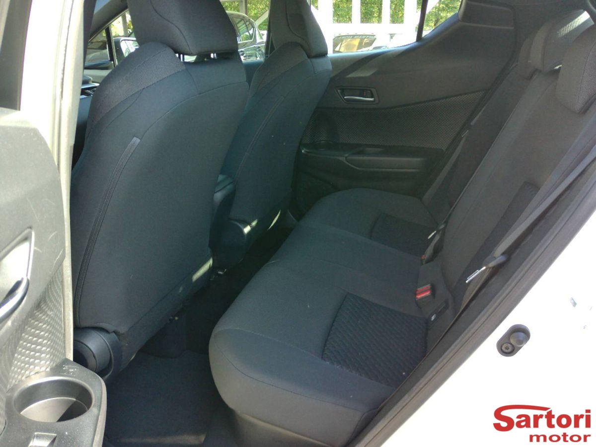 Toyota Toyota C-HR 1.8 Hybrid E-CVT Dynamic (10)