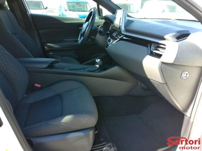 Toyota Toyota C-HR 1.8 Hybrid E-CVT Dynamic (9)