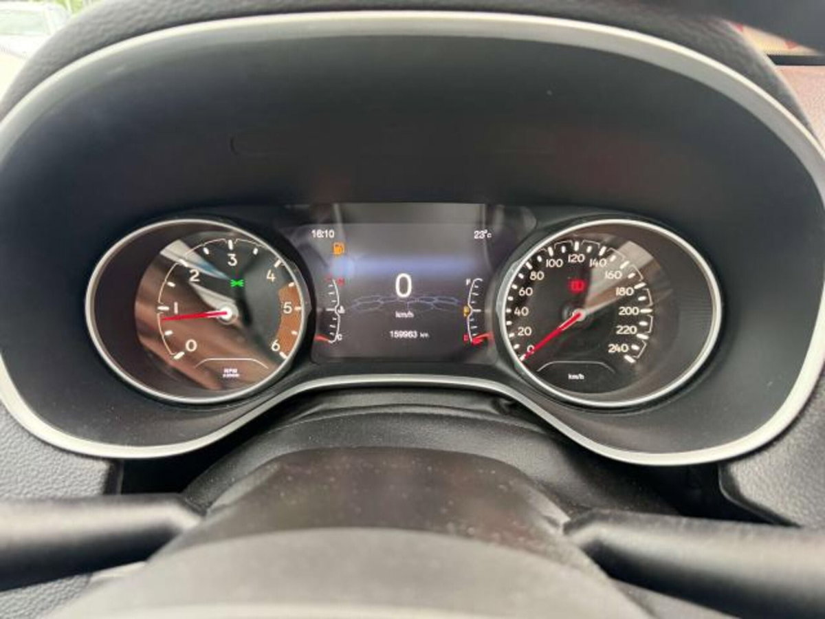 Jeep Compass 1.6 Multijet II 2WD Limited (14)