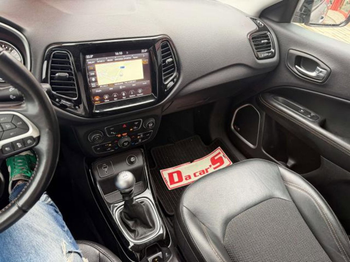 Jeep Compass 1.6 Multijet II 2WD Limited (16)