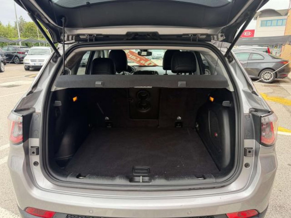 Jeep Compass 1.6 Multijet II 2WD Limited (7)