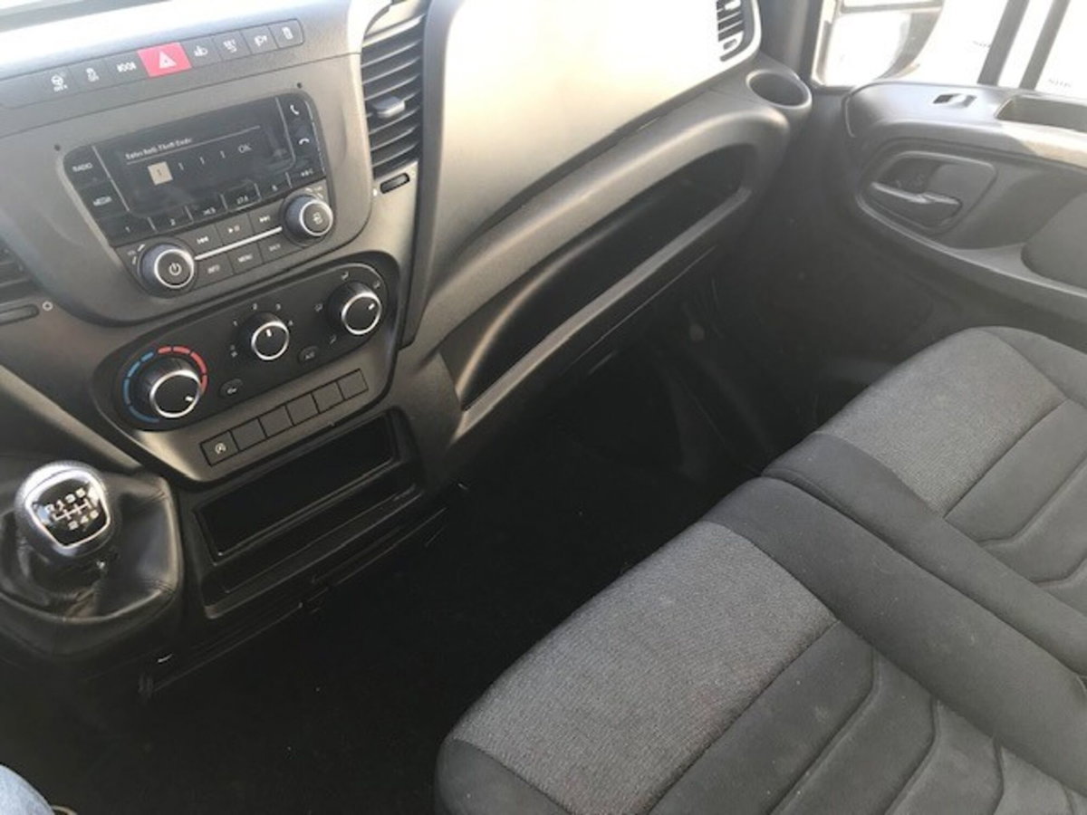 Iveco Daily Telaio 35S14 2.3 HPT PLM Cabinato (10)