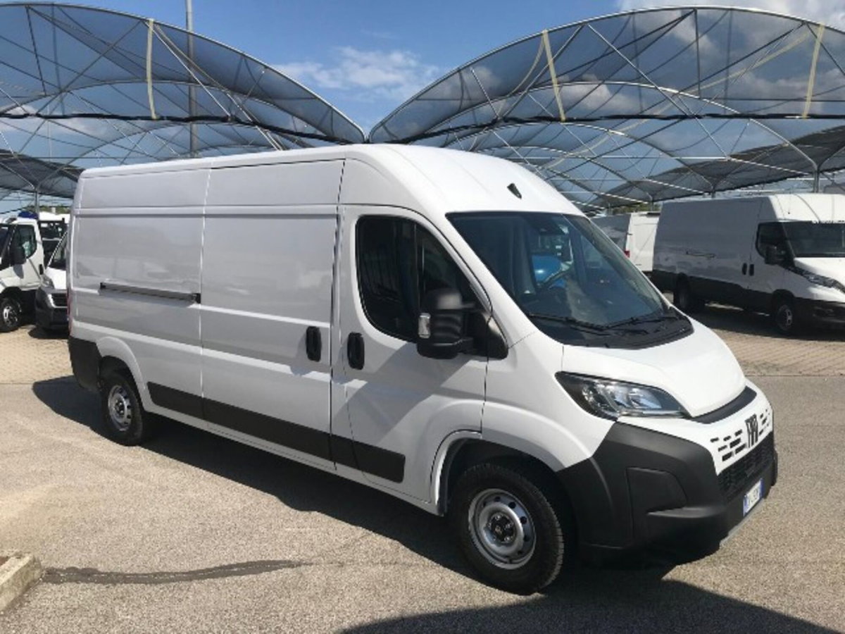 Fiat Ducato Furgone L3H2 2.2 diesel 140cv auto (9)