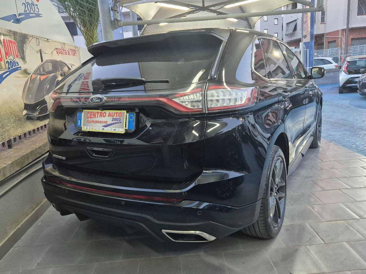 Ford Edge 2.0 TDCI 210 CV AWD S&S Powershift ST Line (4)