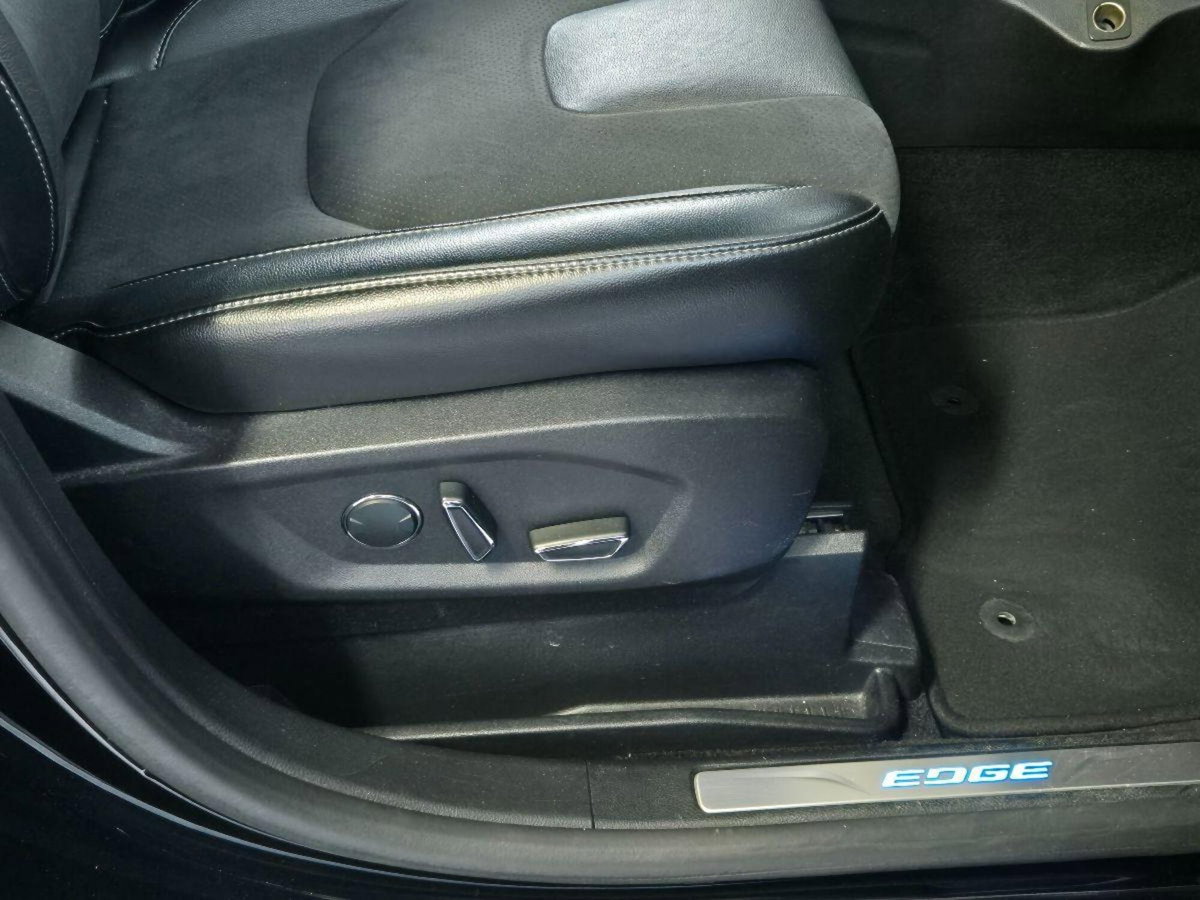 Ford Edge 2.0 TDCI 210 CV AWD S&S Powershift ST Line (9)