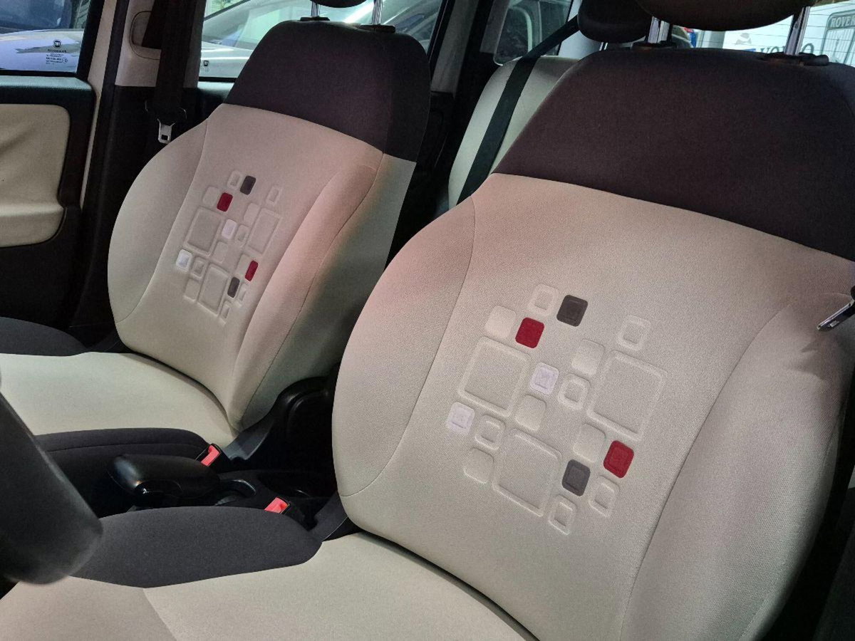 Fiat Panda 0.9 TwinAir Turbo Natural Power Lounge (8)
