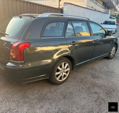 Toyota Avensis 2.2 D-4D 16V (3)