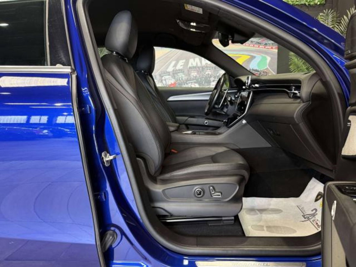 Maserati Grecale 2.0 mhev GT 300cv auto (10)