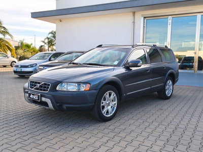 Volvo XC70 2.4 D5 20V (185CV) cat AWD Summum usata