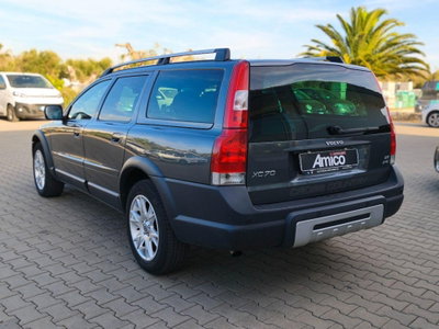 Volvo XC70 2.4 D5 20V (185CV) cat AWD Summum (10)