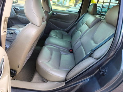 Volvo XC70 2.4 D5 20V (185CV) cat AWD Summum (13)