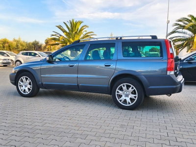 Volvo XC70 2.4 D5 20V (185CV) cat AWD Summum (18)