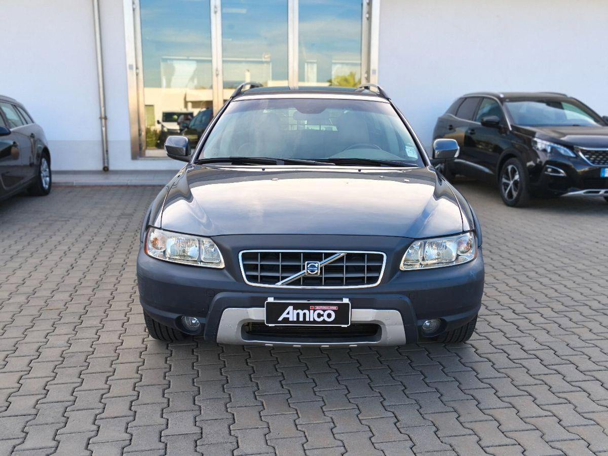 Volvo XC70 2.4 D5 20V (185CV) cat AWD Summum (3)