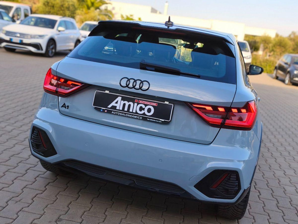 Audi A1 citycarver 30 TFSI S tronic Identity Contrast (6)